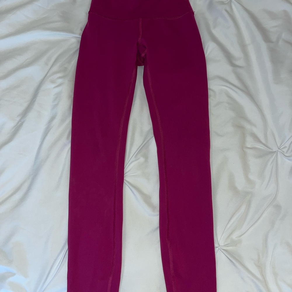 Lululemon Raspberry leggings